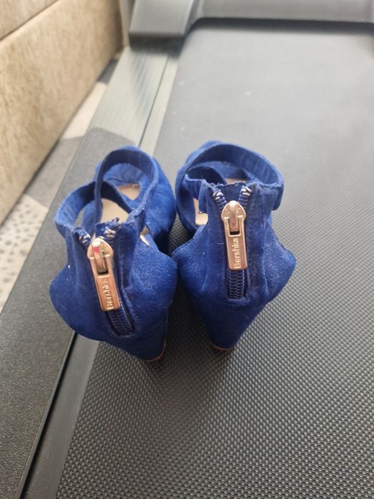 Sandale cu platforma Bershka nr.39