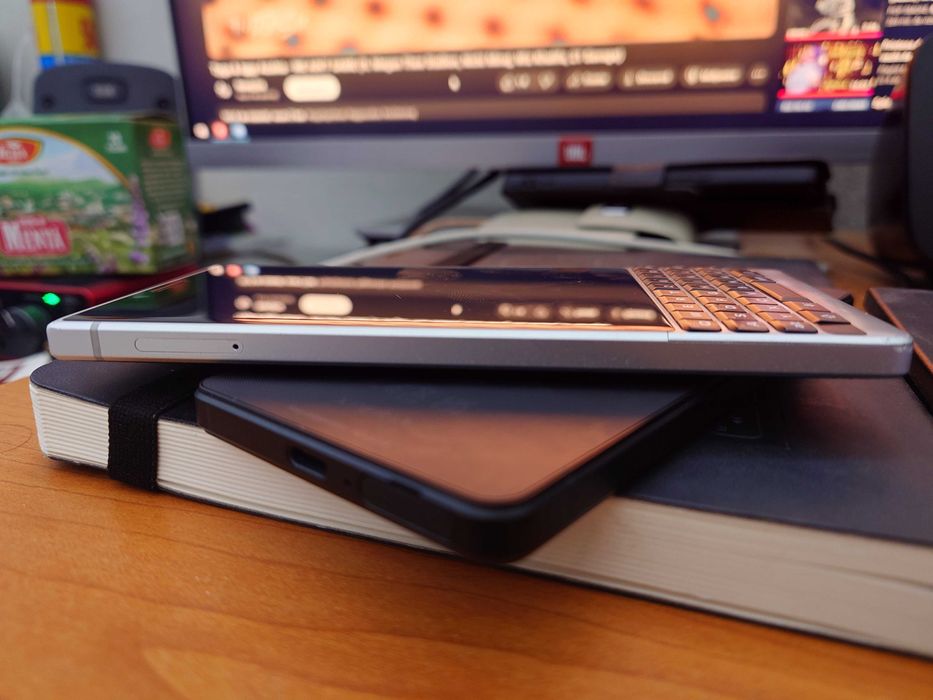 Blackberry key2 silver 64gb 6 ram