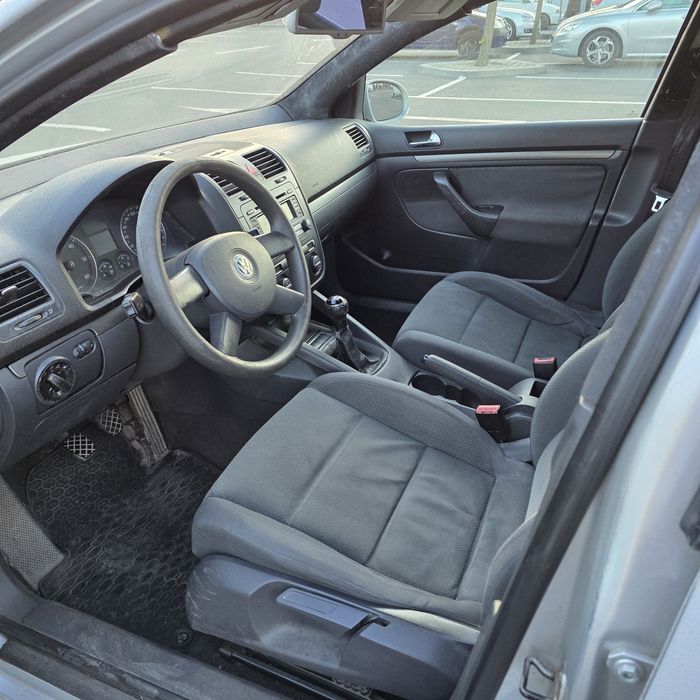 Volkswagen Golf 2004 diesel, 2.047 € — imagine 5