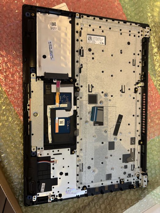 Tastatura Lenovo IdeaPad 330-14IGM Gri cu Palmrest Gri si TouchPad