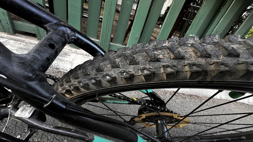 Bicicleta Decathlon  Btwin roti 24 copil 9-12 ani frane disc