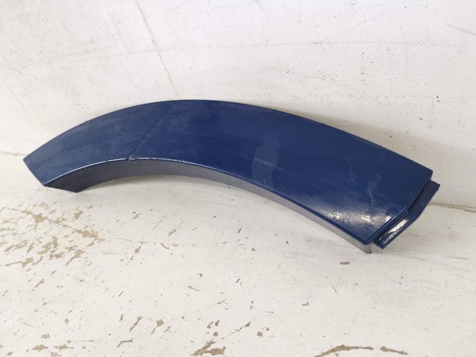 Ауди Кю8 / Audi Q8 1 [ - ] Оригинален заден десен калобран в добро със