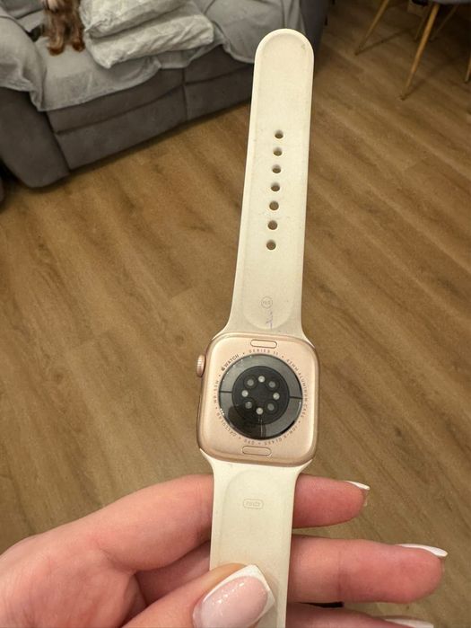 Apple Watch 11 /42mm Топ Състояние