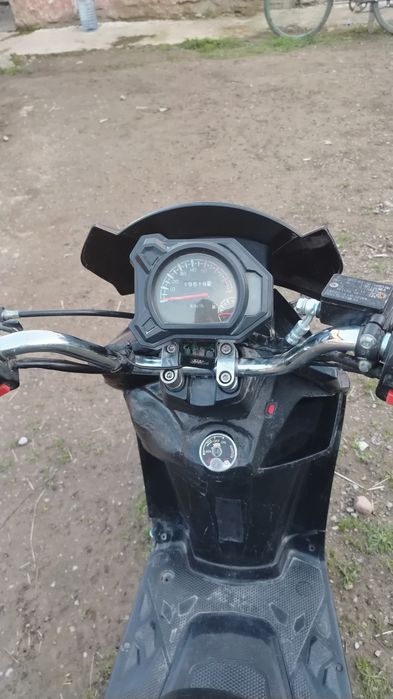 Продаётся Скутер wasat 149 см состаЯние среднее цена  договорна