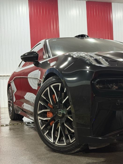 Zeekr 001 Yu Pozitsa