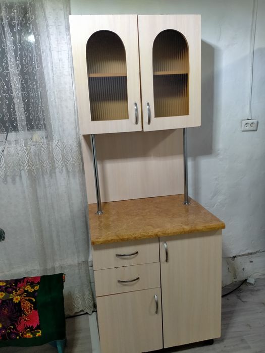 Продам маленький кухонный гарнитур