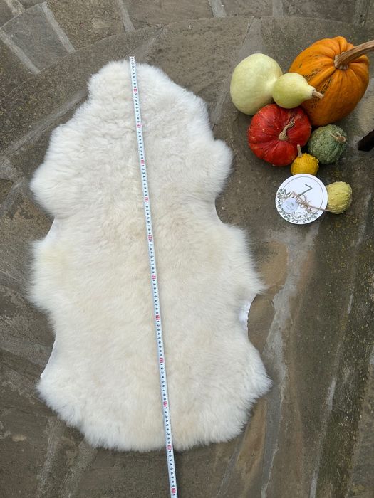 Агнешки кожи в различни разцветки