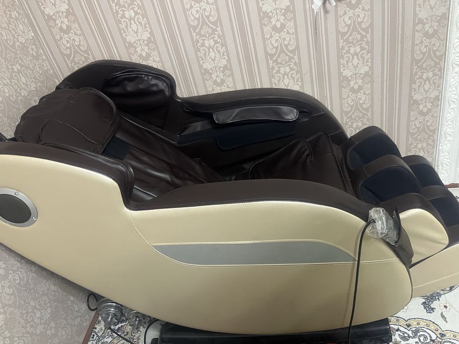 Продам массажное кресло