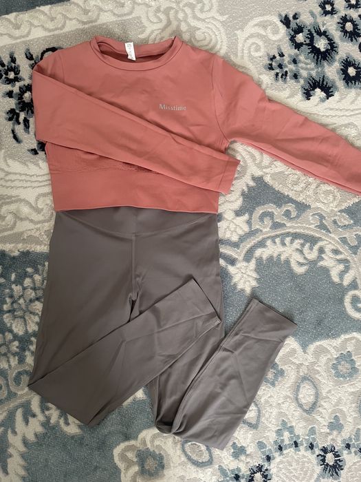 Продам женскую одежду