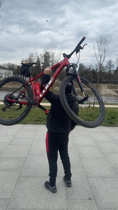 Bicicleta Cube carbon Performance C62 / 29'