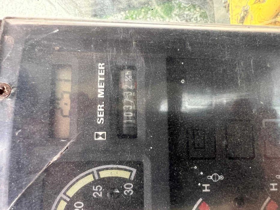 Багер Hyundai Robex 210LC – 22 тона, разтегателно рамо + видео