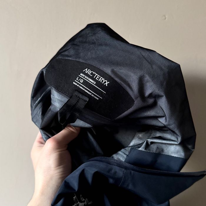 Леко яке Arcteryx ( Gore-Tex )