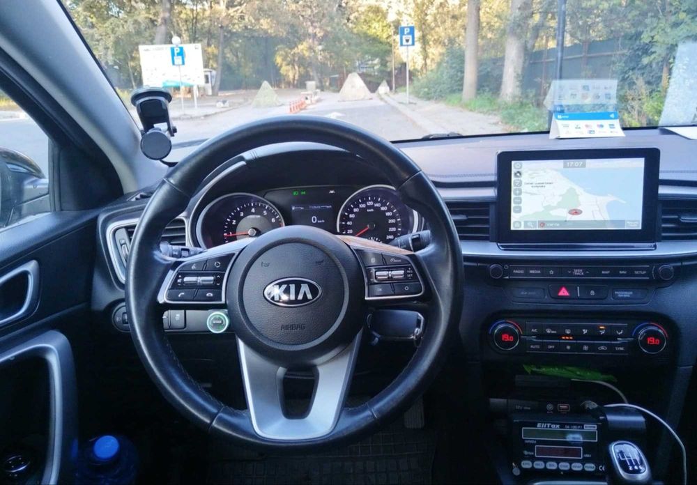 Такси под наем Kia ceed  2019