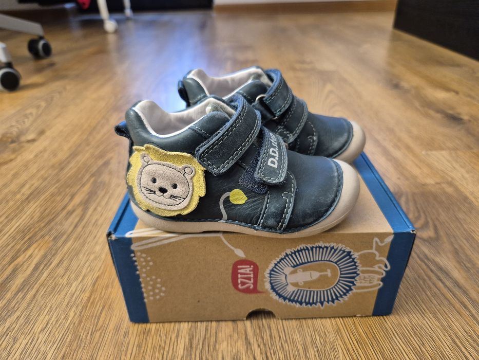 Pantofi DD Step marime 22