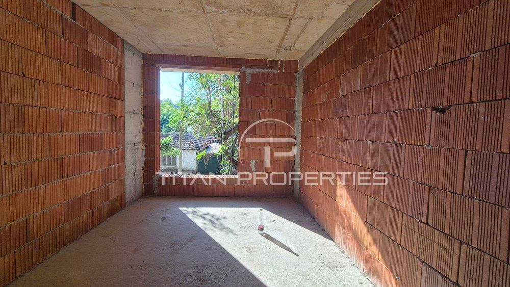 Тристаен апартамент Кючук Париж