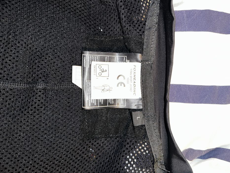 Armura Fox Titan - marimea L