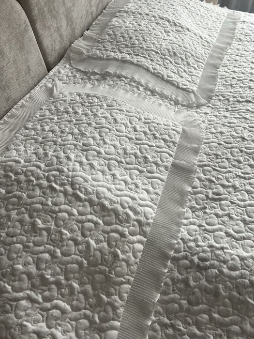 Продам новое покрывало