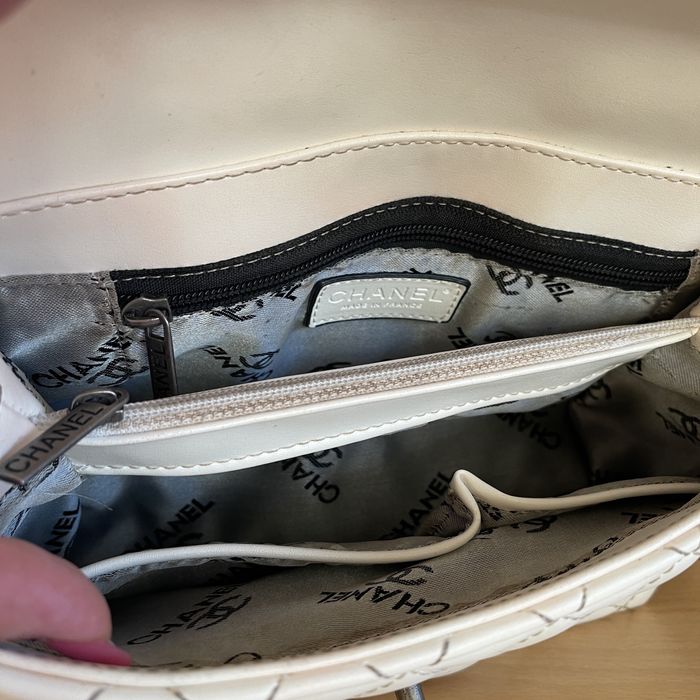 Дамска бяла чанта