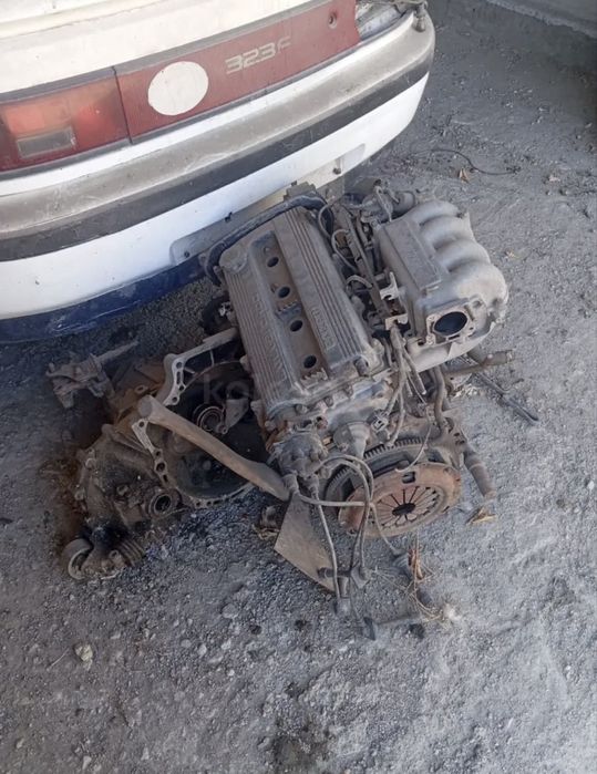 Запчасти на mazdu 323