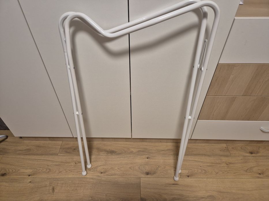 Вана и стойка за бебе