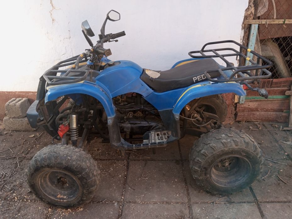 Продаю квадроцикл. 500000