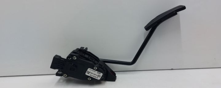 Pedala acceleratie 9204283ae Suzuki Ignis a 2-a generatie