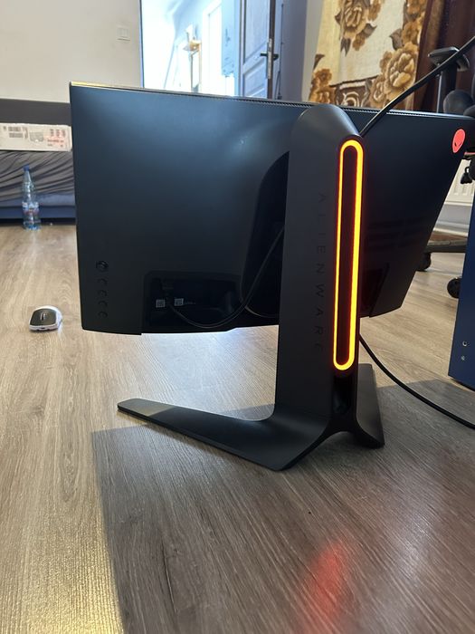 Monitor ALIENWARE 240 hz