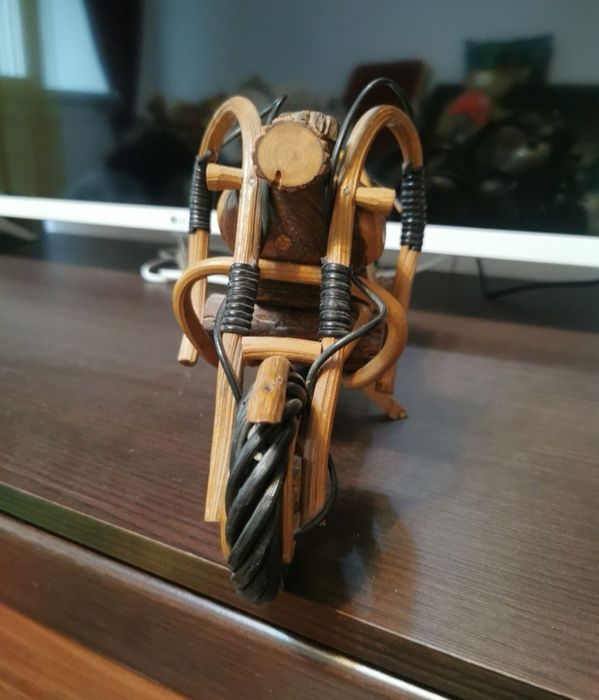 Motocicleta de lemn de colectie 32 cm