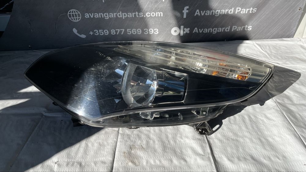 Ляв и десен фар Renault Scenic 3 2009-