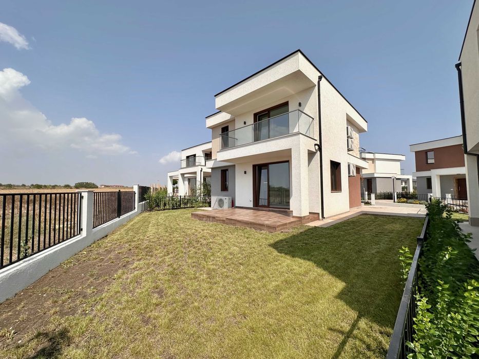 Продава се Къща в Поморие - 142 кв.м за 1901 €/кв.м - Снимка #4