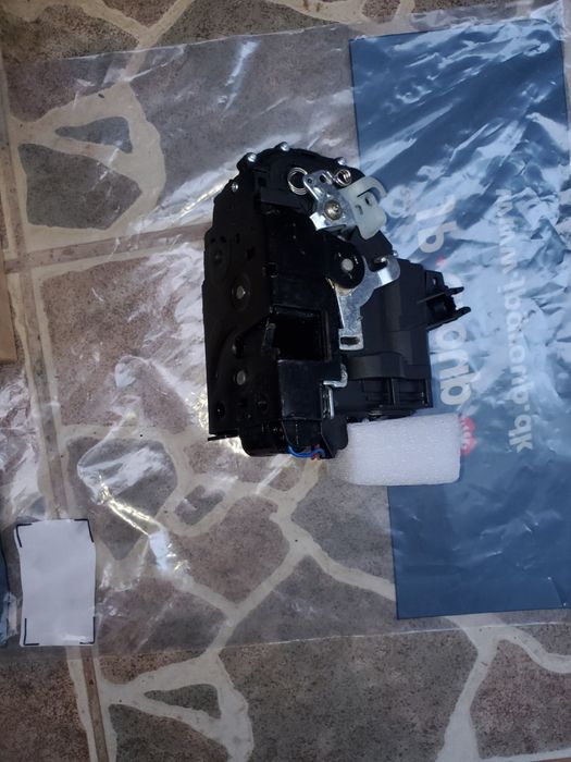 Broasca fata singa  schoda octavia 1 sau golf4