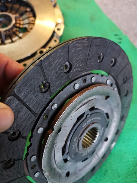 Bmw за бмв е87  e81 e90 e91 и други модели Съединител