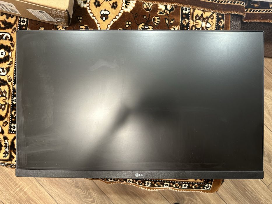 Монитор 24 дюйма LG
