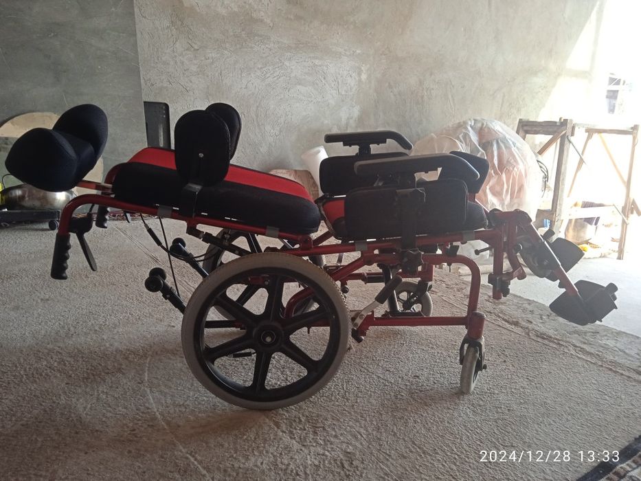 продаю коляску в хорошем состояний