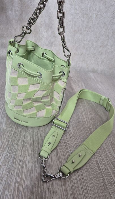 Сумка Charles & Keith