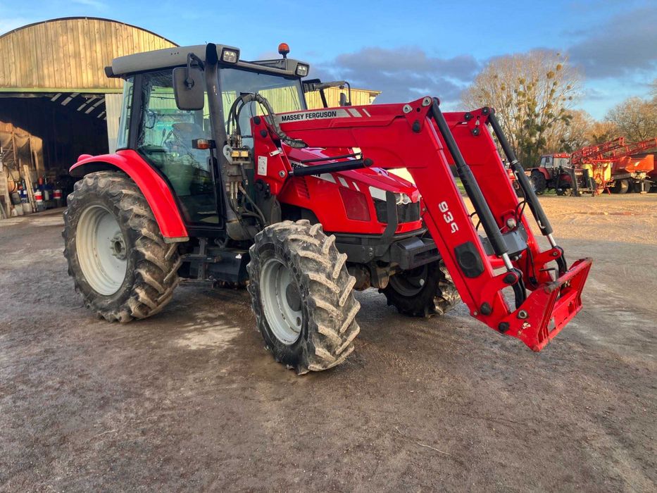 Tractor Massey Ferguson