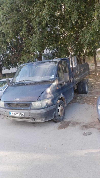 Услуги с багер, тристранен самосвал