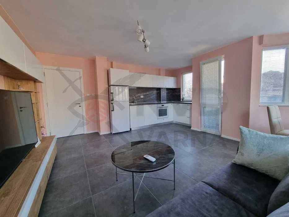 Дава се под наем двустаен апартамент в Колхозен Пазар! 21339582