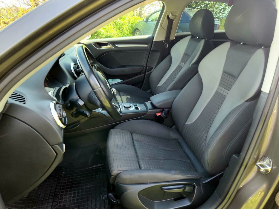 Audi A3 Sedan 2015, Maro Mettalic