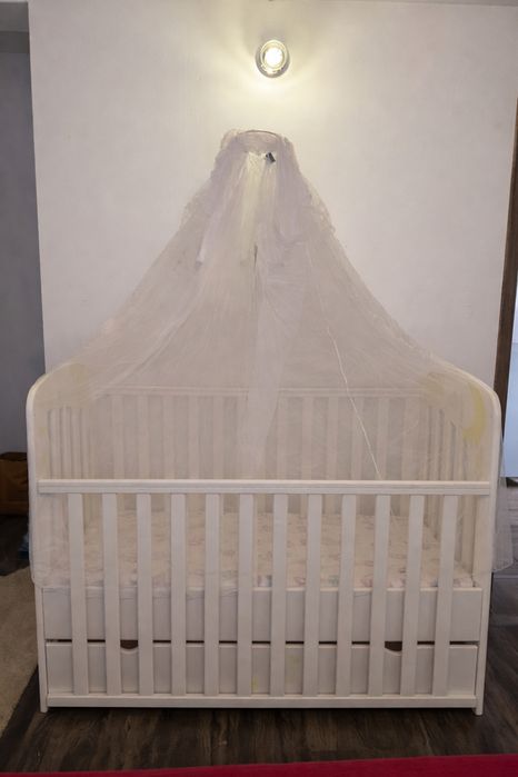 Patut copii cu saltea de bambus si baldachin+suport