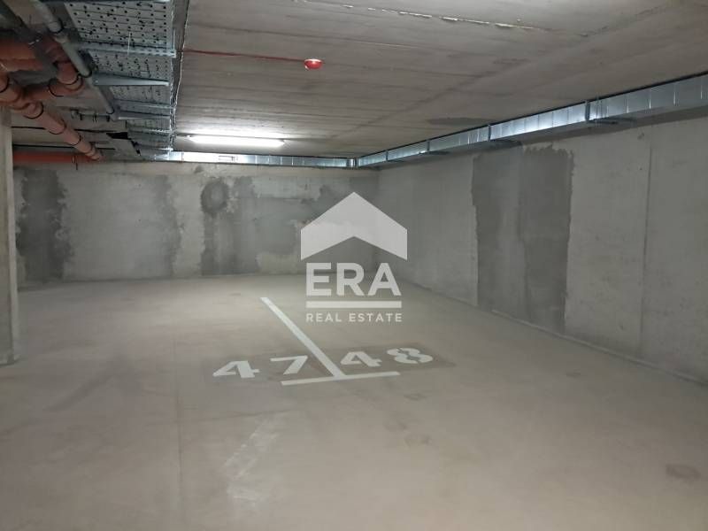 Дава се под наем Гараж / Паркомясто в Варна, Център - 12 кв.м за 178.5 € - Снимка #5