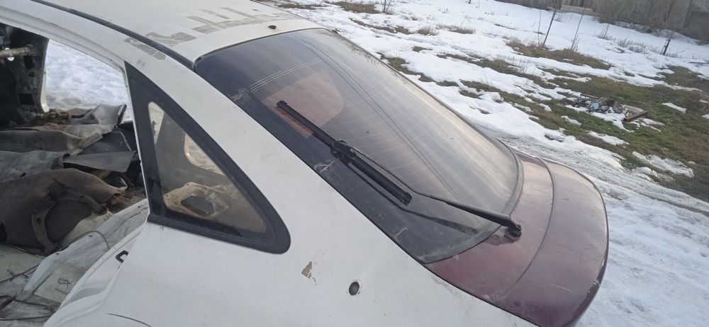 Стекло на Mitsubishi galant