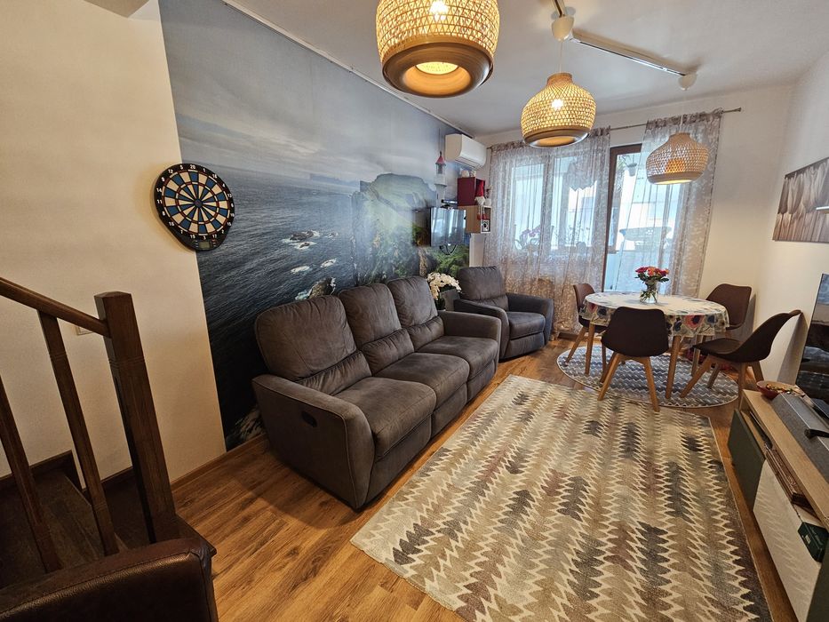 Apartament Dristor cu scara interioara