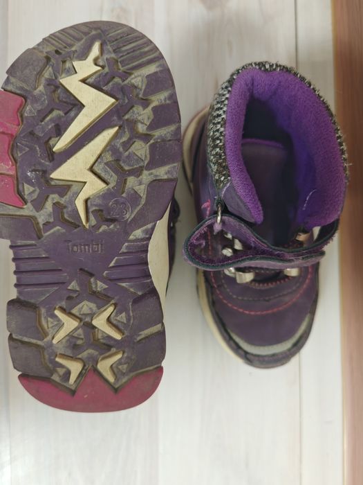 Продам осеннюю обувь для девочки