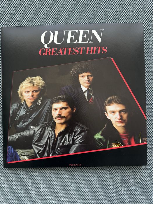 Vinyl Queen Greatest Hits I si II