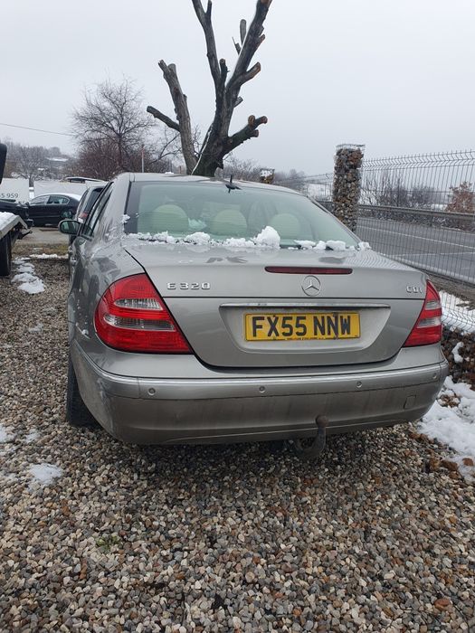 Mercedes E 320  642