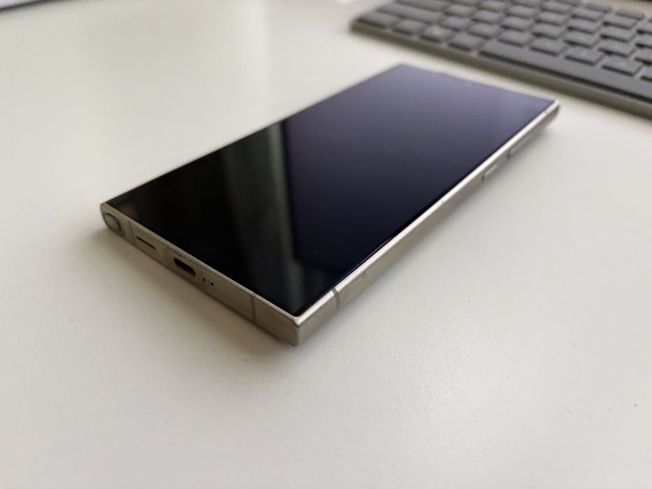 Samsung Galaxy S24 ULTRA titanium violet