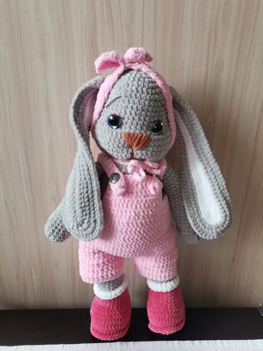 Голям розов заек - ръчно плетен за гушкане!