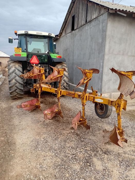 Плуг Huard QR65T Varimax. (Европа) СОТИЛАДИ