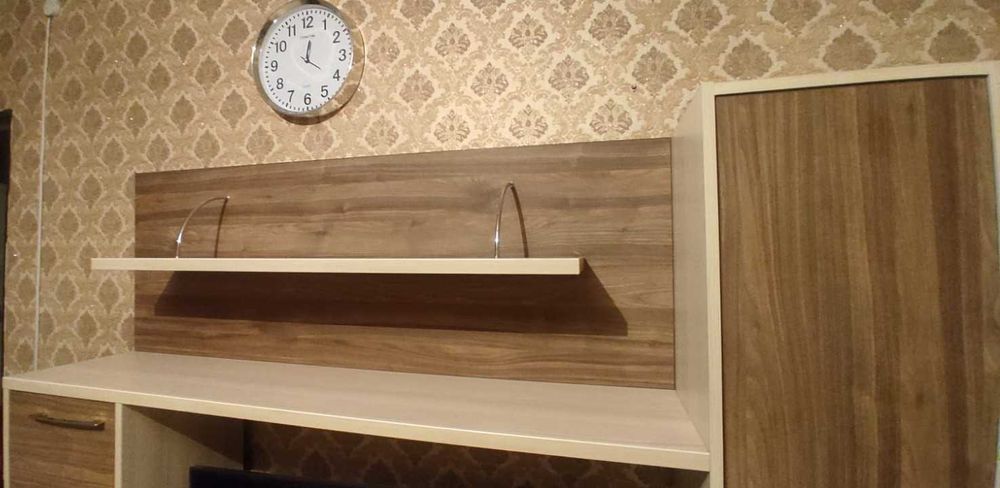 Продается  стенка  под ТВ для гостиной